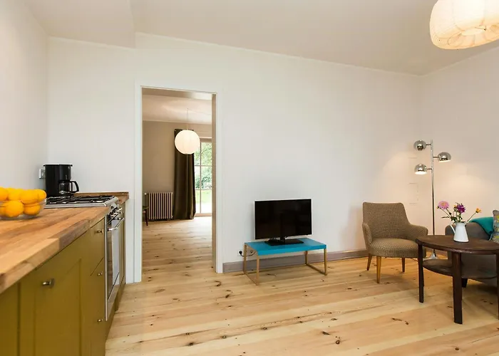 Prázdninový dům Vacation With Garden Terrace And Sauna